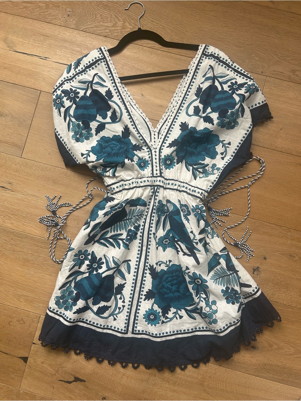 FARM Rio Blue and Navy Floral Mini Dress - Picture 2 of 13